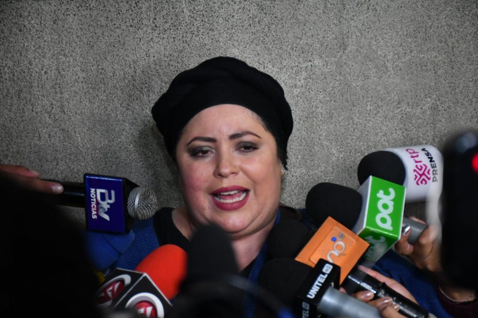 La exministra María Nela Prada en puertas de la cárcel de San Pedro. 