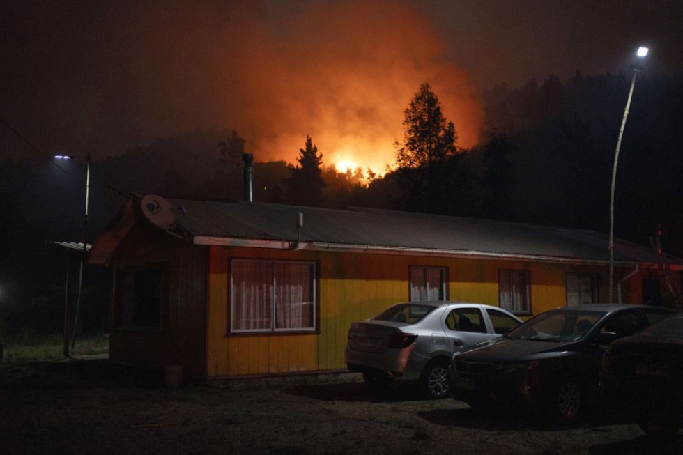 Elevan a 20 las víctimas de incendios en Chile y detienen a sospechoso ...