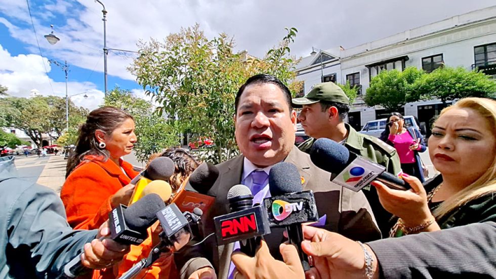 INFORME. El fiscal general Roger Mariaca.