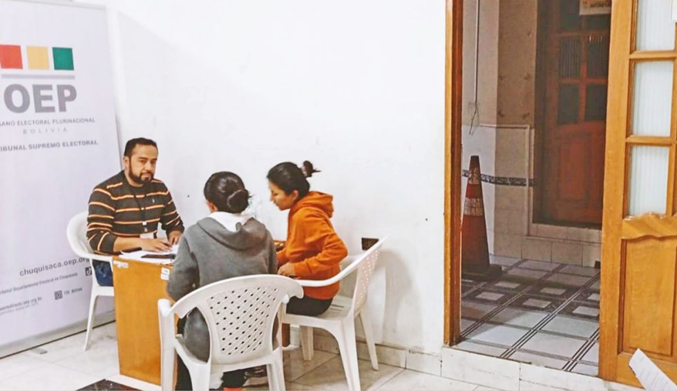 SUBNACIONALES. La recepción de excusas de los jurados electorales en el TED de Sucre.