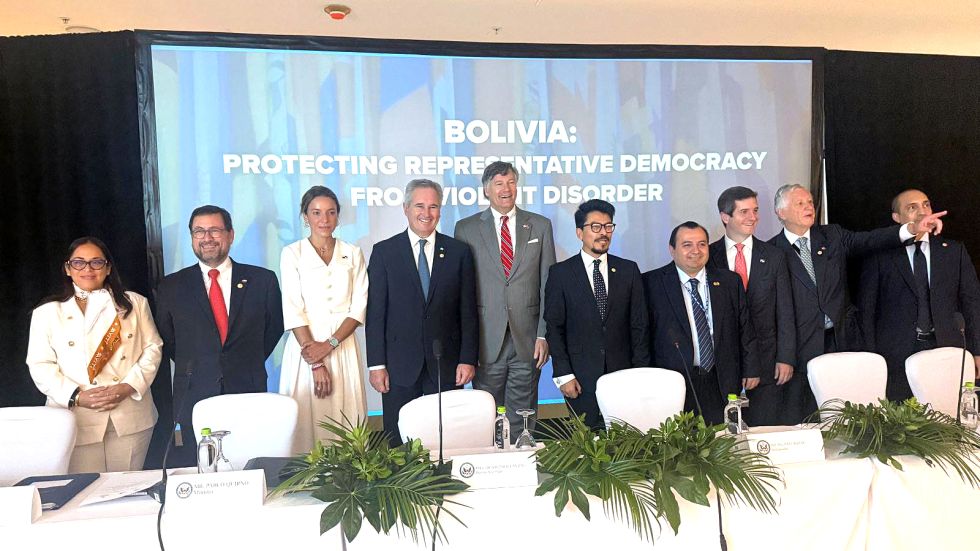 ALIADOS. Los representantes de los países que reunió EEUU para pronunciarse sobre Bolivia.