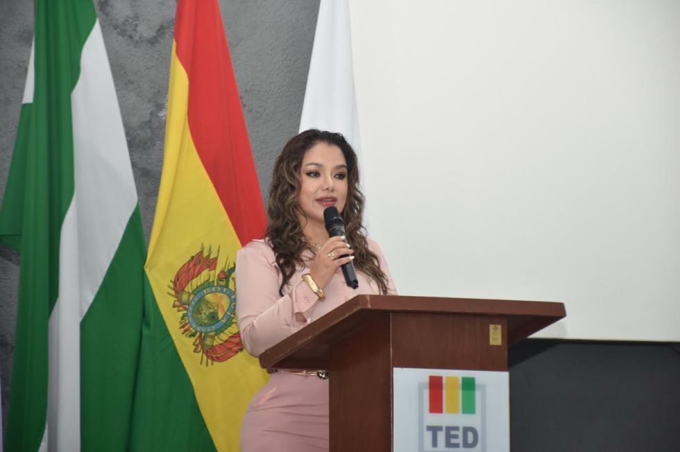 Ximena Camacho, vicepresidenta del Tribunal Supremo Electoral.