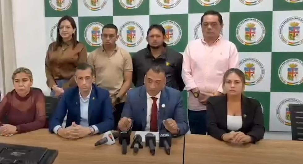 La conferencia de prensa de la Unidad de Investigaciones Financieras (UIF).