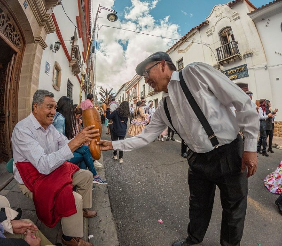 La Entrada del Carnaval de Antaño se celebró en las calles de Sucre. 