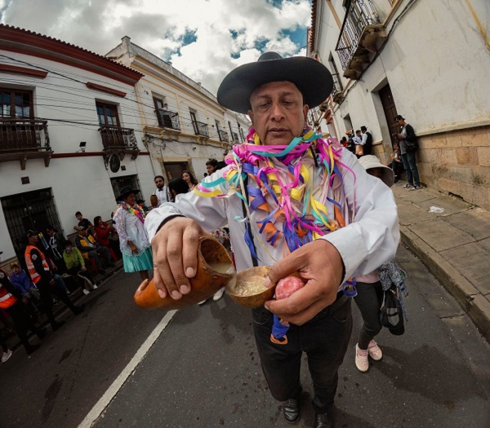 La Entrada del Carnaval de Antaño se celebró en las calles de Sucre. 