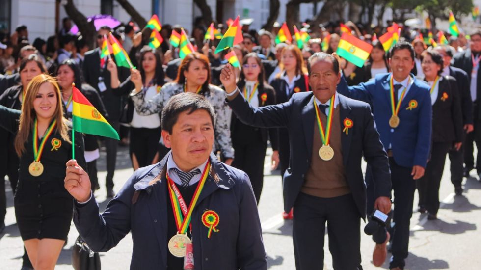 El desfile cívico institucional por el Bicentenario de Bolivia. 